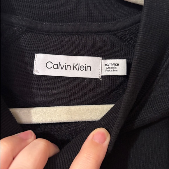 Calvin Klein Men’s Short Sleeve Sweater Size XS - Picture 2 of 2